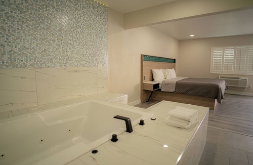 North Hollywood Hotel | Flamingo Motel