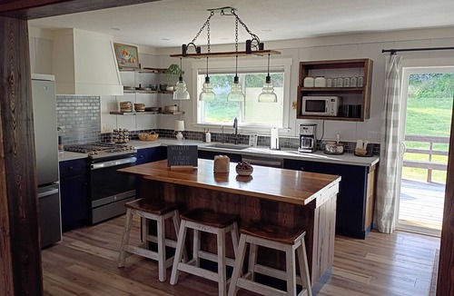Woods Bay House | Flathead Lake 5 bedroom home