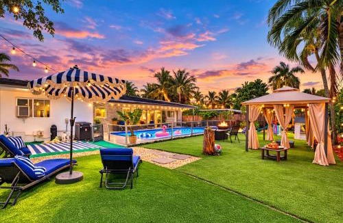 Fort Lauderdale House | FLL Family Beach Villa, Heated Pool, Kids Playground
