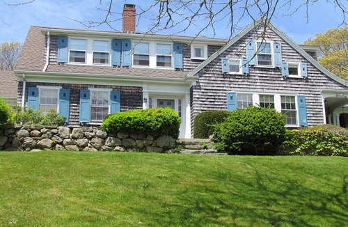 Falmouth House | FLYDO: 5 BD - Central A/C, Pet Friendly in Falmouth Moors, very close to Shining Sea Bike path, association beach and tennis courts