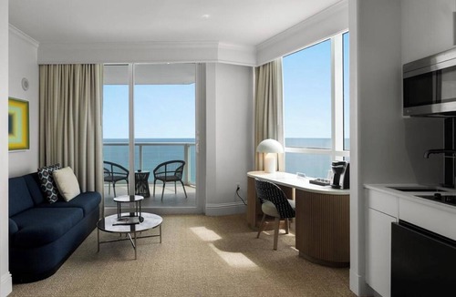 Mid Beach Apartment | Fontainebleau Hotel 32nd Fl Oceanfront Jr Suite