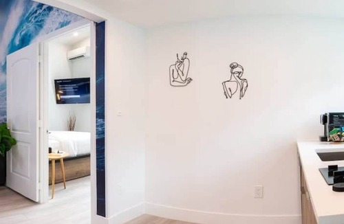 Poinciana Park Hotel | Fort Lauderdale Boutique Hotel Oasis
