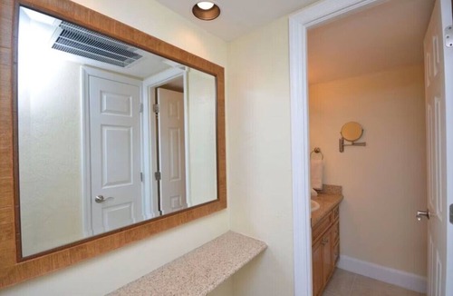 East Fort Lauderdale Resort | Fort Lauderdale Beach Resort 1 Bedroom Suite; RATES ARE NEGOTIABLE!