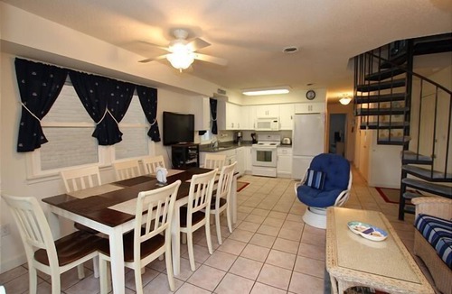 Rehoboth Beach Apartment | Four-Bedroom Apartment in the Ocean Block of North Rehoboth