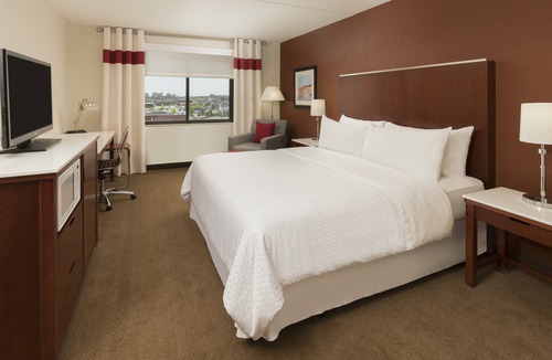 Revere Hotel | Four Points by Sheraton Boston Logan Airport Revere