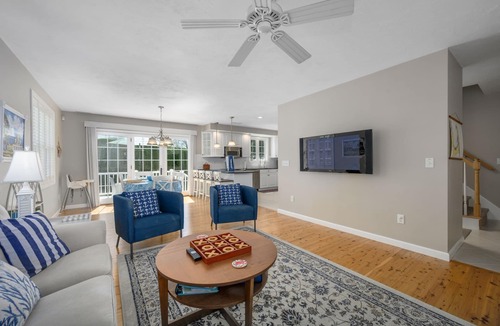 Bass River House | Four Shore: Walk to Parkers River Beach