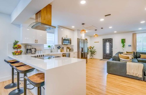Central Fort Lauderdale Villa | Fox Garden-heated Pool-spa- Boho-downtown Beach