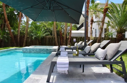 Croissant Park Apartment | Fox Private Resort-heated Pool, Spa-downtown&beach