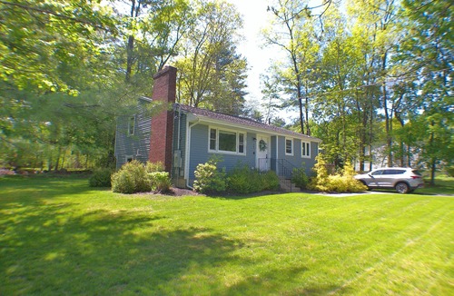 Foxboro House | Foxboro Game Day Retreat Near Gillette Stadium