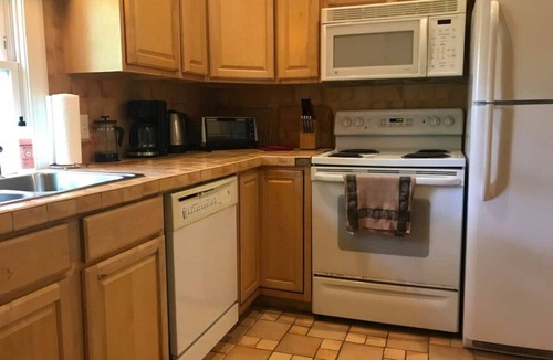 Franktown House | Franktown Artist Cottage