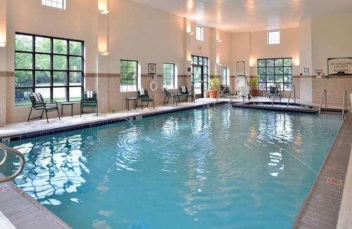 Chesapeake Apartment | Free Breakfast. Indoor Pool & Hot Tub. Close to the Virginia Beach business district!