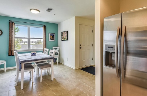 Ocean View Condo | FREE DAILY ACTIVITIES INCLUDED!! Bethany Bay is a beautiful resort community located along the shore of the Indian River Bay where you'll find the luxury of a "get- away- from- it- all" retreat and "close to everything" convenience.
