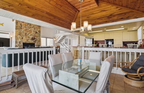 South Bethany House | Free Golf at Bear Trap Dunes and MORE! OCEANFRONT! Wonderful "family friendly" spacious and beautiful 4 bedroom vacation home