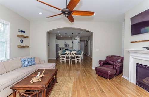 Sun Ridge House | Free Linens & Cleaning - Sunridge Grove