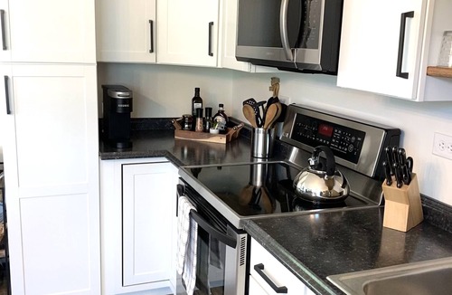 Columbia Falls House | French Country Farmhouse -15 min from Glacier NP-Whitefish Mtn, & Flathead Lake!