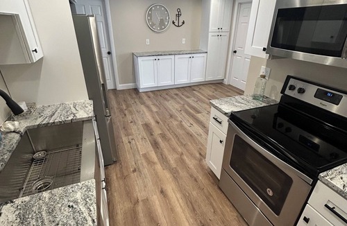 Niantic House | FRESH FUN SPACIOUS! 4bed 4bath getaway RELAX and PLAY walk to private beach