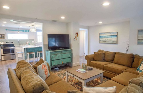 Chatham Condo | Full Renovation! Amazing Spot with Views!