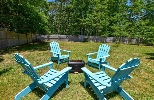 North Eastham House | Fully fenced yard and minutes to bayside beaches