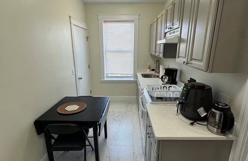 North Brookline Apartment | Fully private 1bed apt brookline