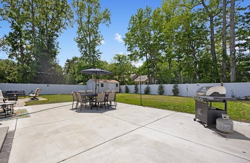 North Cape May House | Fully Renovated - Pet-Friendly - Near Delaware Bay