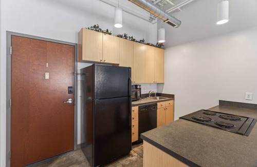Short North Condo | Funky 1BR Studio w/Parking | Heart of Short North