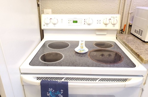 South Middle River Apartment | Furnished 2BR - Ideal for Relocation & Extended Stays
