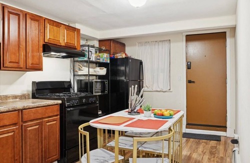 Lower Vailsburg Apartment | Furnished 3BR/2BA Near NYC PATH/EWR/Penn ST