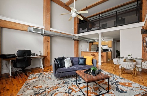 Church Hill Apartment | Furnished Downtown Loft for Traveling Professionals Available April 1