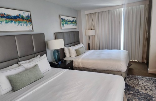 Birch Park Finger Streets Hotel | Galleryone Hilton Suite Walk to the Beach/Galleria Mall