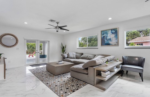 Miami Gardens House | Gardens Resort Luxury Retreat located - Minutes away from the Hardrock Satdium