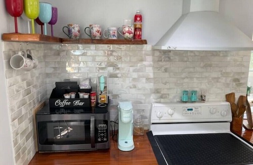 Delray Beach Cottage | Gated Delray Beach cottage, dog friendly, 0,8 walk to downtown 1.8 to beach