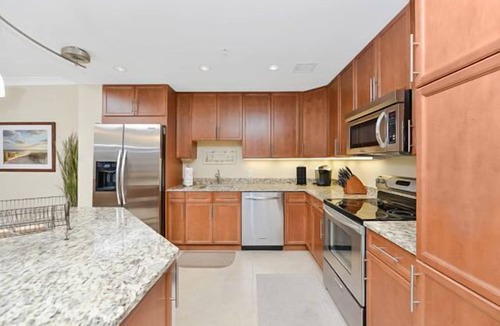 Midtown Ocean City Condo | Gateway Grand 910 includes beach chairs, umbrella, beach cart and more! Enjoy a grand vacation this summer!