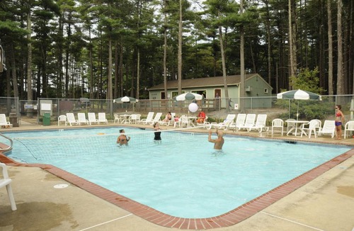 Rochester Resort | Gateway to Cape Cod Vacation Cottage Two Baths 5