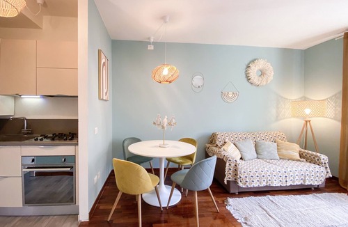 Lucca Historical Center Apartment | GIALLOMANGO Apt in Lucca