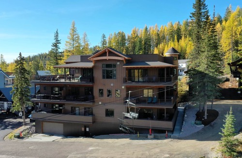 Whitefish Ski Chalet | Glacier Bear Condo Slopeside On Whitefish Mountain