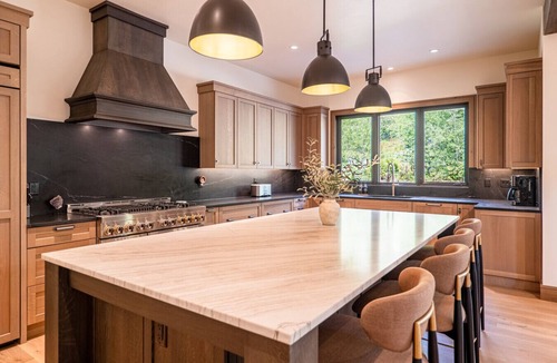Whitefish House | Glacier Lodge | Sleeps 18 | Luxury Retreat on Whitefish Mountain