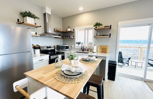 Kalispell Condo | Glacier Natl Park & Whitefish Ski Resort Views: Campfire Ring & Cowboy Pool