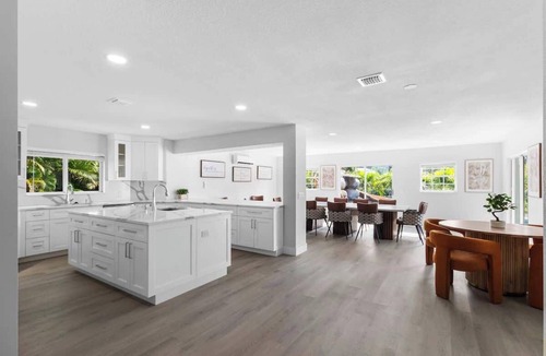 Sunrise Villa | Glam Manor by Glam Homes