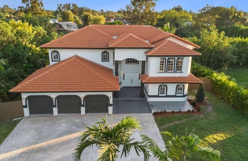 Sunrise Villa | Glam Manor by Glam Homes
