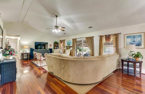 Bellamy House | Gloucester Retreat w/Backyard Oasis & Pier!