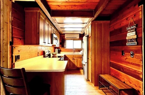 West Glacier House | Going To The Sun Retreat 5 Minutes to Glacier Park