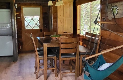 West Glacier Cabin | Going to the Sun Getaway ~ Located in West Glacier, Minutes from park entrance.