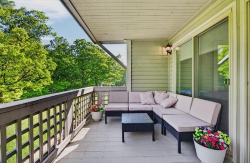 Nellysford Apartment | Golf Access Summer - Escape Wintergreen Resort - 3BR3BA, Pets OK & Sleeps 12