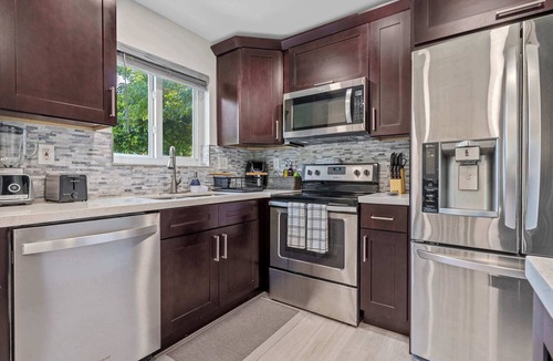 Cutler Bay Condo | Good Vibes Sanctuary, Central Location South Miami