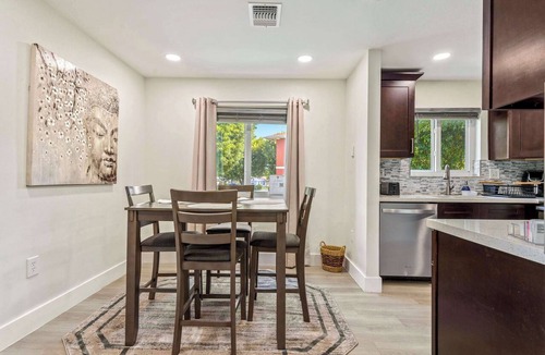 Cutler Bay Condo | Good Vibes Sanctuary, Central Location South Miami