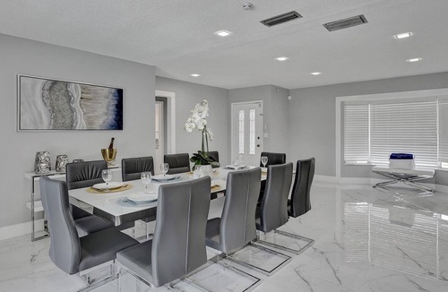Boulevard Heights Villa | Gorgeous 4br Villa with Pool