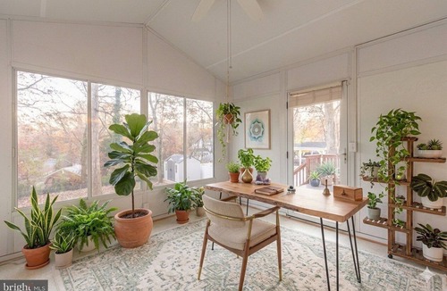 Arlington House | Gorgeous 6-bedroom house in friendly Arlington - Minutes to DCA