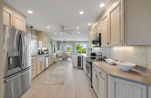 Northwest Harwich House | Gorgeous home sleeping 12 with ocean views