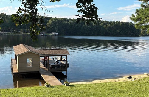 Littleton House | Gorgeous Lakefront House with Natural Sandy Beach - 6 Bedroom 3 Bath