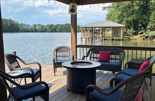 Littleton House | Gorgeous Lakefront House with Natural Sandy Beach - 6 Bedroom 3 Bath